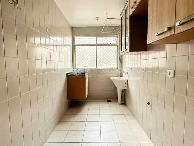 Apartamento com 52m² 2 quartos e 1 banheiro, à venda, no bairro Lindóia em Curitiba