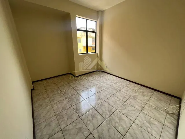 Apartamento 2 quartos e 1 banheiro, à venda, no bairro Cruzeiro do Sul em Juiz de Fora
