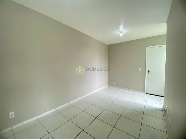 Apartamento com 50m² 2 quartos e 1 banheiro, à venda, no bairro Parque Independência em Barra Mansa