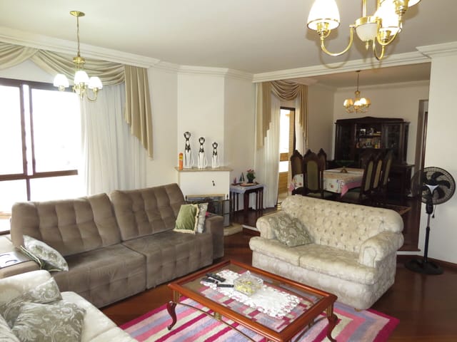 Apartamento com 301m² 3 quartos e 5 banheiros, à venda, no bairro Lago Parque em Londrina