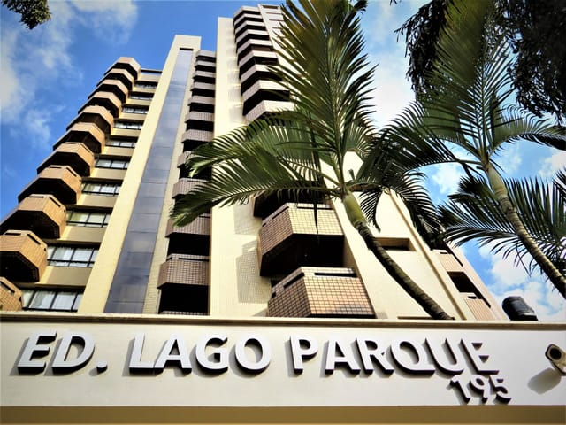 Apartamento com 301m² 3 quartos e 5 banheiros, à venda, no bairro Lago Parque em Londrina