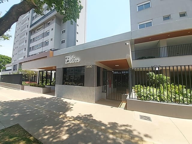 Apartamento 3 quartos e 3 banheiros, à venda, no bairro Serrinha em Goiânia