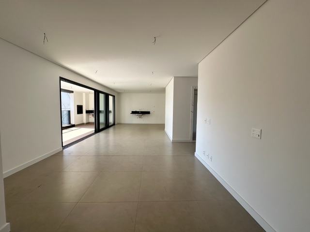 Foto do Apartamento - Edifício Trianon, apartamento à venda, Gleba Fazenda Palhano, Londrina, PR | Luciana Kauam Imóveis