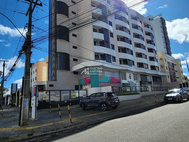 Apartamento 2 quartos e 1 banheiro, à venda ou para alugar, no bairro Candeias em Vitória da Conquista