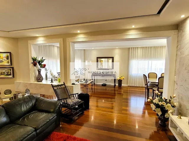 Apartamento com 578m² 4 quartos e 6 banheiros, à venda, no bairro Centro em Londrina