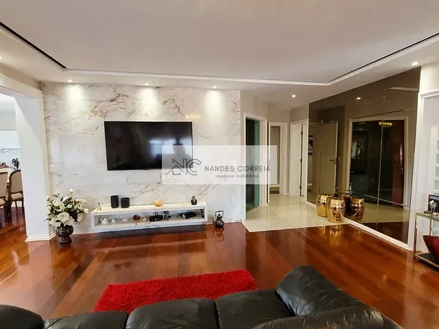 Apartamento com 578m² 4 quartos e 6 banheiros, à venda, no bairro Centro em Londrina