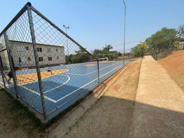 Apartamento 2 quartos e 1 banheiro, à venda, no bairro Icaivera em Betim