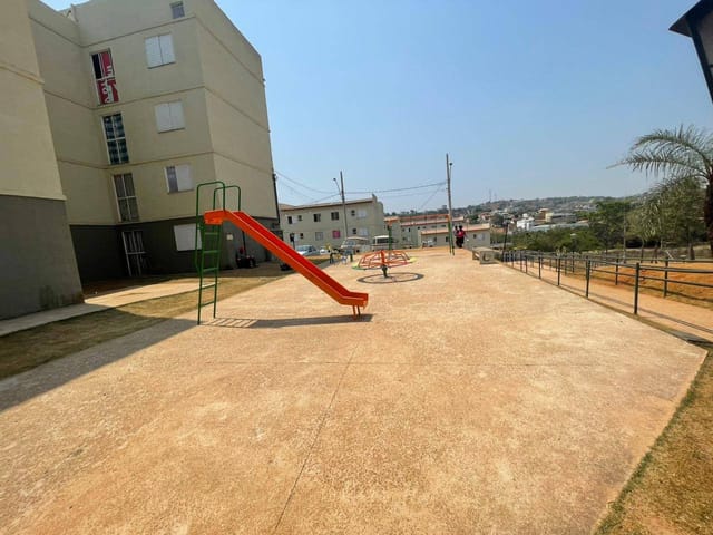 Apartamento 2 quartos e 1 banheiro, à venda, no bairro Icaivera em Betim
