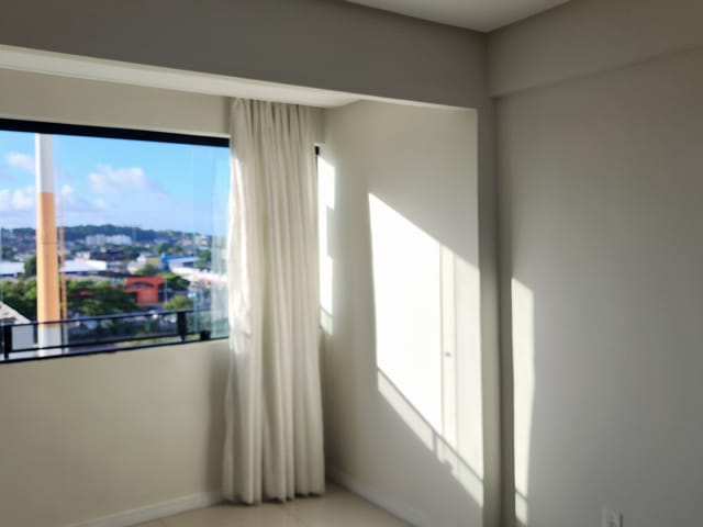 Foto do Apartamento - Ponto de Parada, 78m² | 02 Quartos, sendo 01 Suíte com Closet | wc Social | 01 Vga. Garagem | Piscina | BARLAVENTO IMÓVEIS