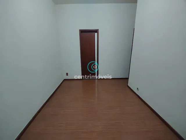 Apartamento 2 quartos e 1 banheiro, à venda, no bairro Tijuca em Rio de Janeiro