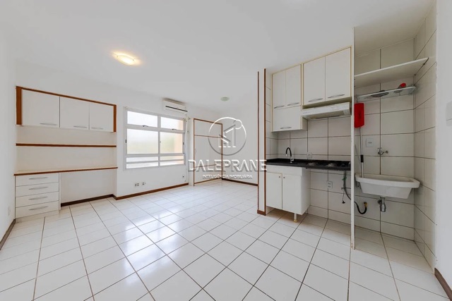 Apartamento 1 quarto e 1 banheiro, à venda, no bairro Asa Norte em Brasília