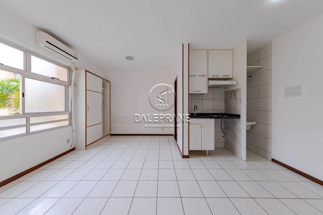 Apartamento 1 quarto e 1 banheiro, à venda, no bairro Asa Norte em Brasília