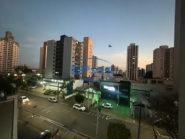 Apartamento 3 quartos e 1 banheiro, à venda ou para alugar, no bairro Centro em Londrina