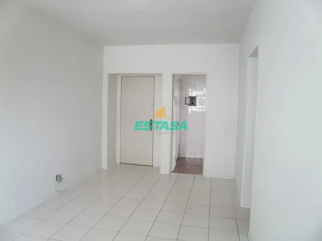 Apartamento 2 quartos e 3 banheiros, à venda ou para alugar, no bairro Taquara em Rio de Janeiro