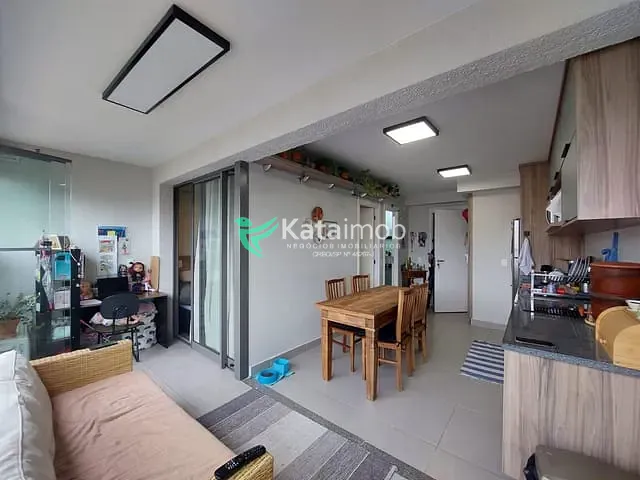 Apartamento 1 quarto e 1 banheiro, à venda ou para alugar, no bairro Vila Monte Alegre em São Paulo