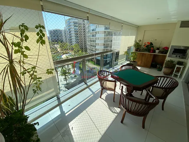 Apartamento com 260m², para alugar, no bairro Barra da Tijuca em Rio de Janeiro