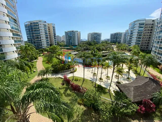 Apartamento com 260m², para alugar, no bairro Barra da Tijuca em Rio de Janeiro