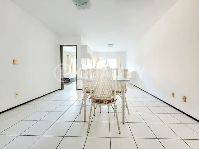 Apartamento 2 quartos e 2 banheiros, à venda, no bairro Porto das Dunas em Aquiraz