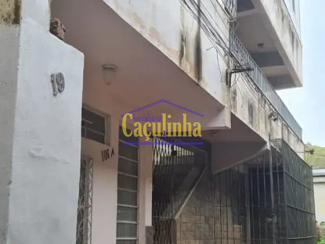 Apartamento com 80m², para alugar, no bairro Centro em Barra do Piraí