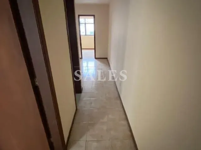 Apartamento com 45m² 1 quarto e 1 banheiro, para alugar, no bairro Centro em Juiz de Fora