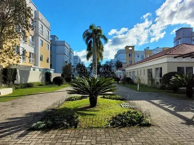 Apartamento com 60m² 3 quartos e 1 banheiro, à venda, no bairro Capão Raso em Curitiba