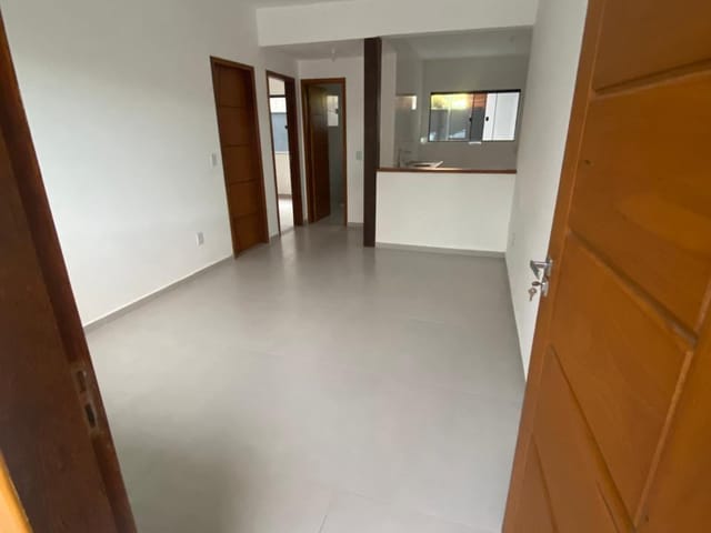 Apartamento 2 quartos e 2 banheiros, à venda, no bairro Jardim Mariléa em Rio das Ostras