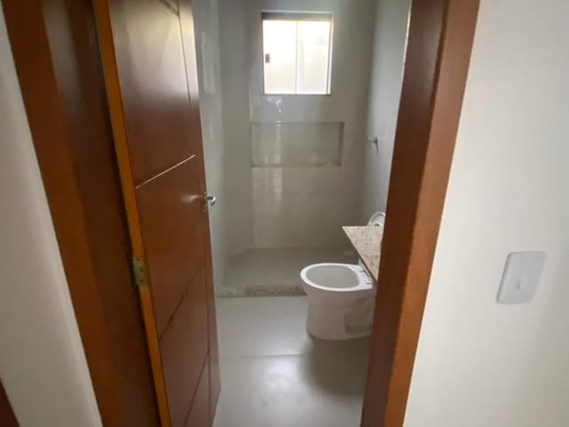Apartamento 2 quartos e 2 banheiros, à venda, no bairro Jardim Mariléa em Rio das Ostras