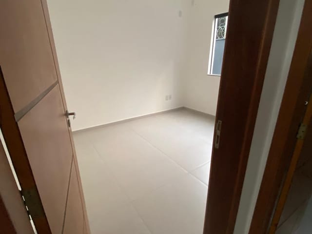 Apartamento 2 quartos e 2 banheiros, à venda, no bairro Jardim Mariléa em Rio das Ostras