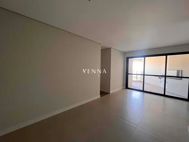 Apartamento 3 quartos e 2 banheiros, à venda, no bairro Centro em Londrina