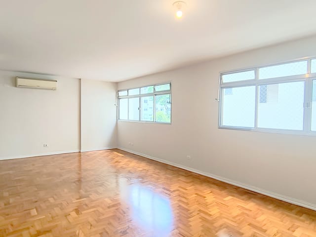 Apartamento com 196m² 3 quartos e 3 banheiros, à venda, no bairro Itaim Bibi em São Paulo