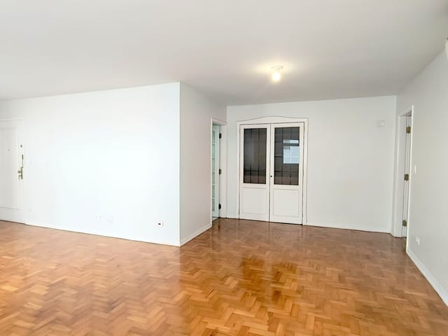 Apartamento com 196m² 3 quartos e 3 banheiros, à venda, no bairro Itaim Bibi em São Paulo