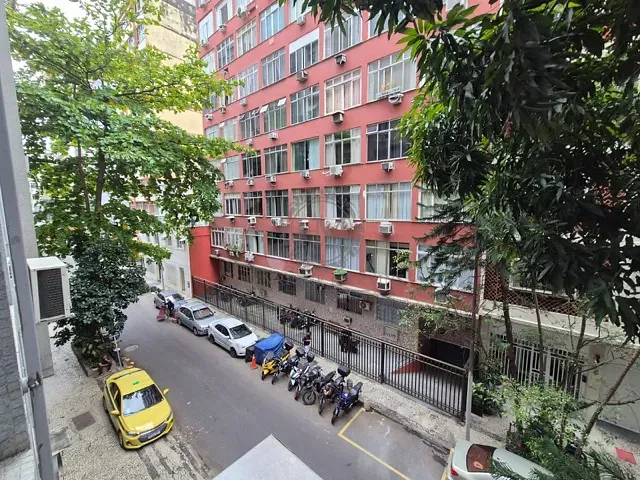 Apartamento com 70m² 2 quartos e 2 banheiros, à venda, no bairro Copacabana em Rio de Janeiro