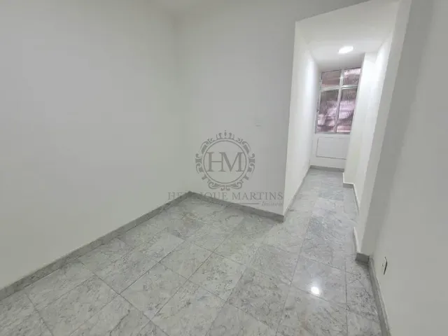 Apartamento com 70m² 2 quartos e 2 banheiros, à venda, no bairro Copacabana em Rio de Janeiro