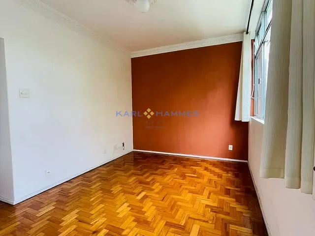Apartamento 2 quartos e 1 banheiro, à venda, no bairro Centro em Petrópolis