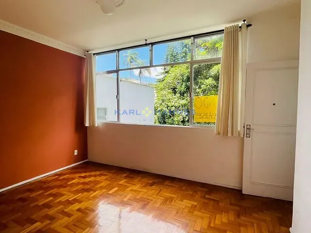 Apartamento 2 quartos e 1 banheiro, à venda, no bairro Centro em Petrópolis
