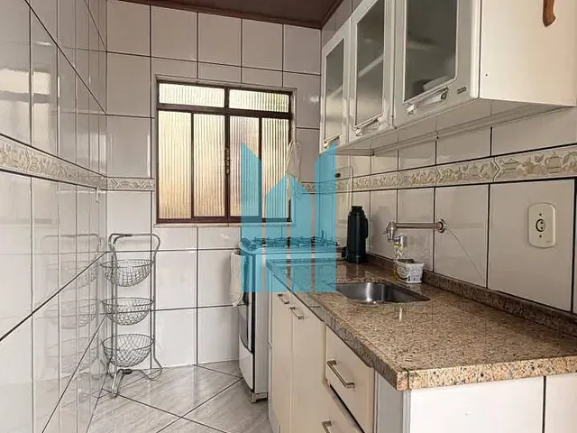 Apartamento 2 quartos e 1 banheiro, à venda, no bairro Vila José Carlos em Poços de Caldas
