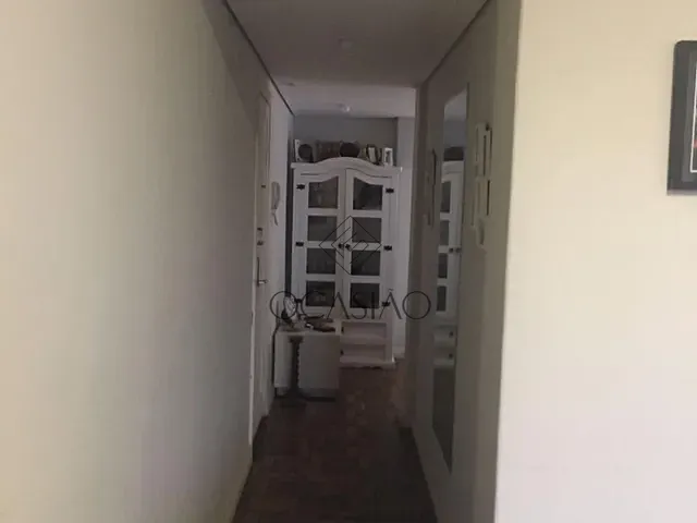 Apartamento 3 quartos e 2 banheiros, à venda, no bairro Centro em Curitiba