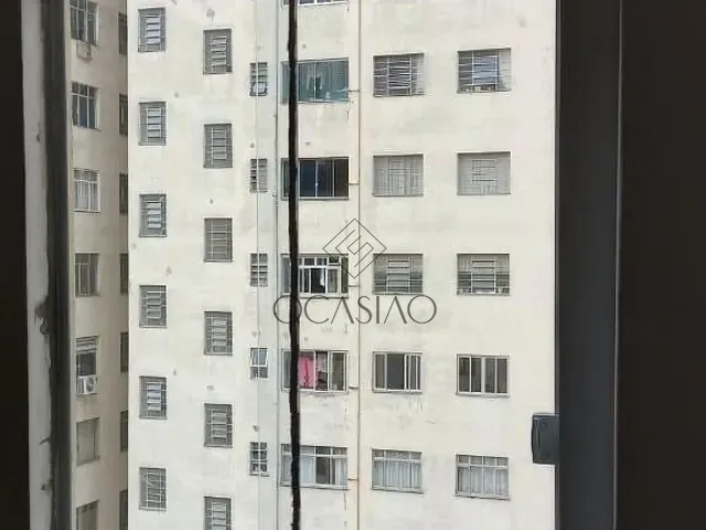 Apartamento 3 quartos e 2 banheiros, à venda, no bairro Centro em Curitiba