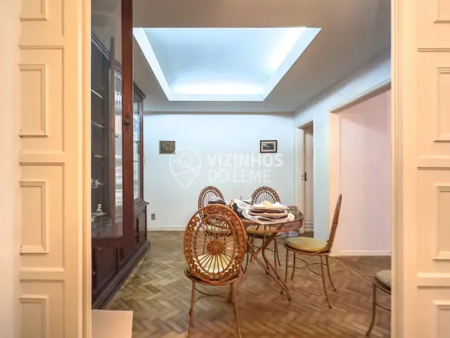 Apartamento com 213m² 4 quartos e 4 banheiros, à venda, no bairro Leme em Rio de Janeiro