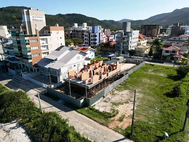 Apartamento 3 quartos e 3 banheiros, à venda, no bairro Palmas em Governador Celso Ramos
