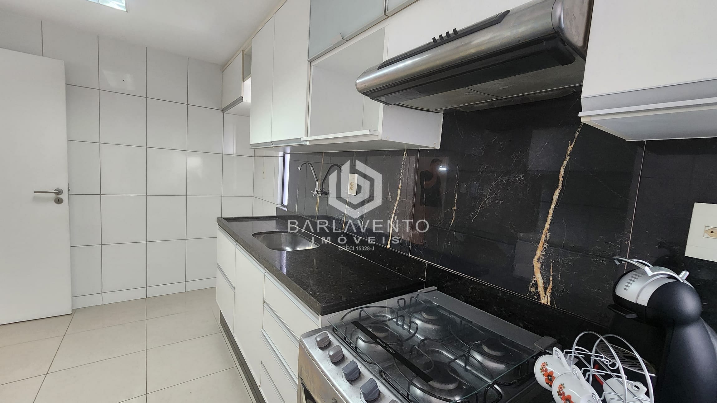 Apartamento à venda e aluguel com 2 quartos, 70m² - Foto 13