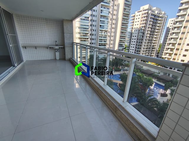 Apartamento com 160m² 3 quartos e 5 banheiros, à venda, no bairro Barra da Tijuca em Rio de Janeiro