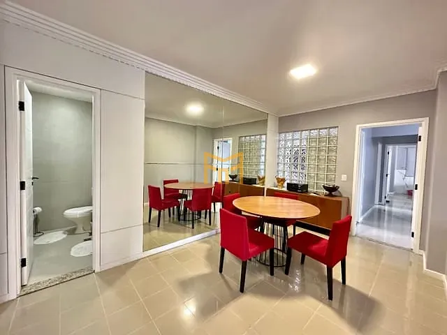 Apartamento 4 quartos e 5 banheiros, à venda, no bairro Umarizal em Belém