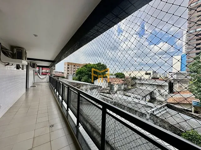 Apartamento 4 quartos e 5 banheiros, à venda, no bairro Umarizal em Belém