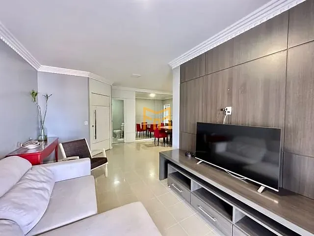 Apartamento 4 quartos e 5 banheiros, à venda, no bairro Umarizal em Belém