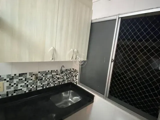 Apartamento 2 quartos e 1 banheiro, à venda, no bairro Jardim Adriana em Guarulhos