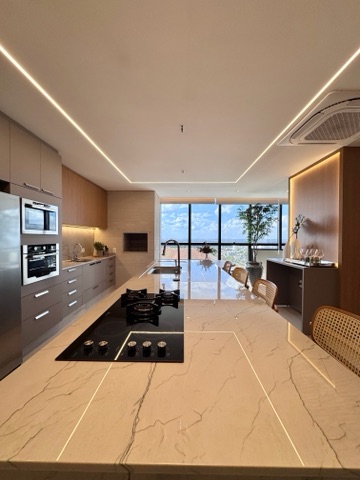 Apartamento com 235m² 3 quartos e 4 banheiros, à venda, no bairro Aeroporto em Nova Mutum