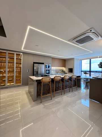 Apartamento com 235m² 3 quartos e 4 banheiros, à venda, no bairro Aeroporto em Nova Mutum