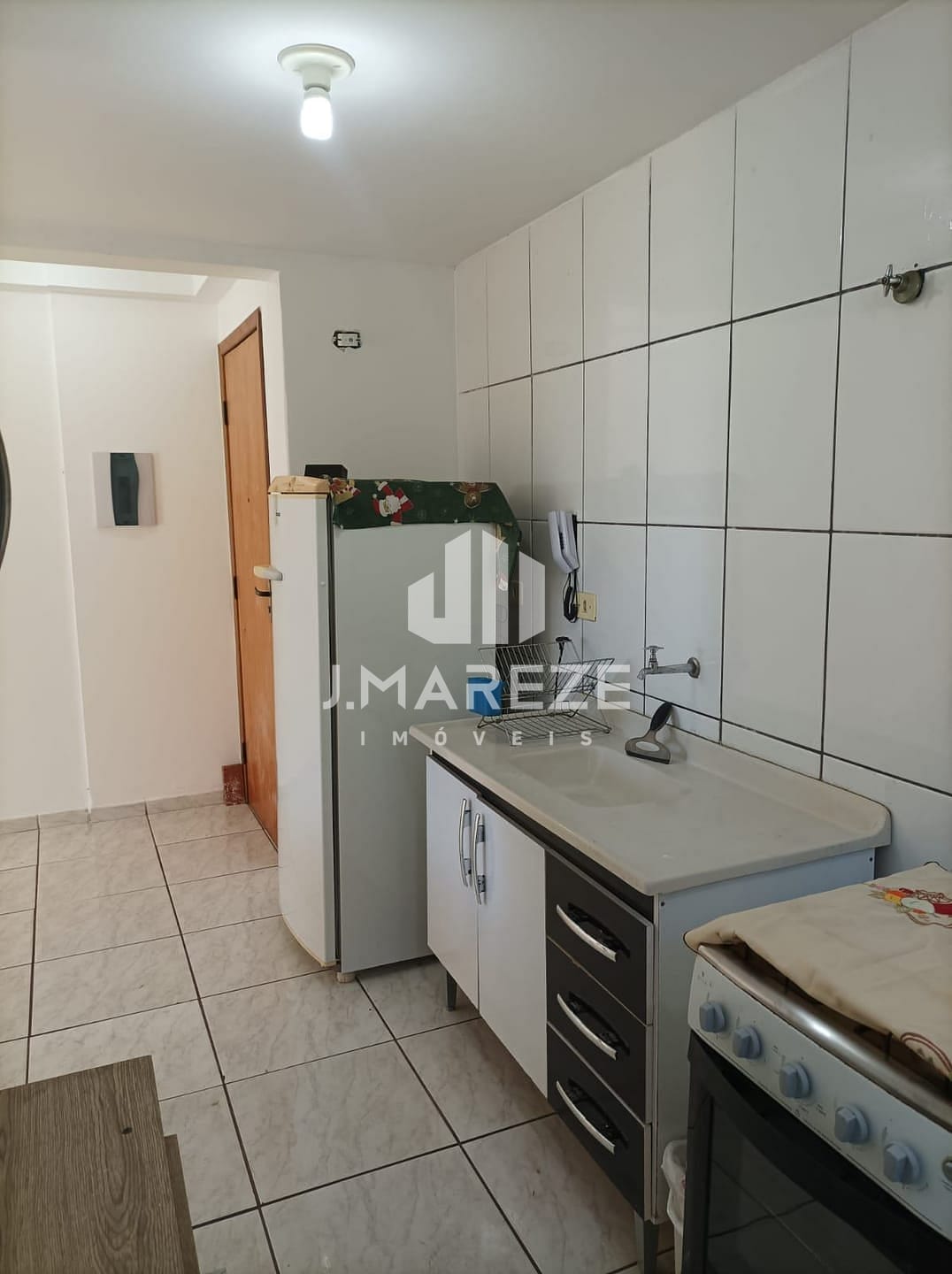 Apartamento à venda com 2 quartos, 45m² - Foto 2
