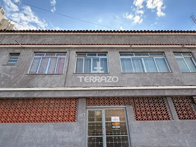 Apartamento 2 quartos e 1 banheiro, para alugar, no bairro Aterrado em Volta Redonda